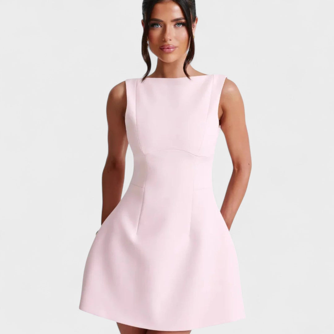 Ana - Elegantna Kratka Haljina