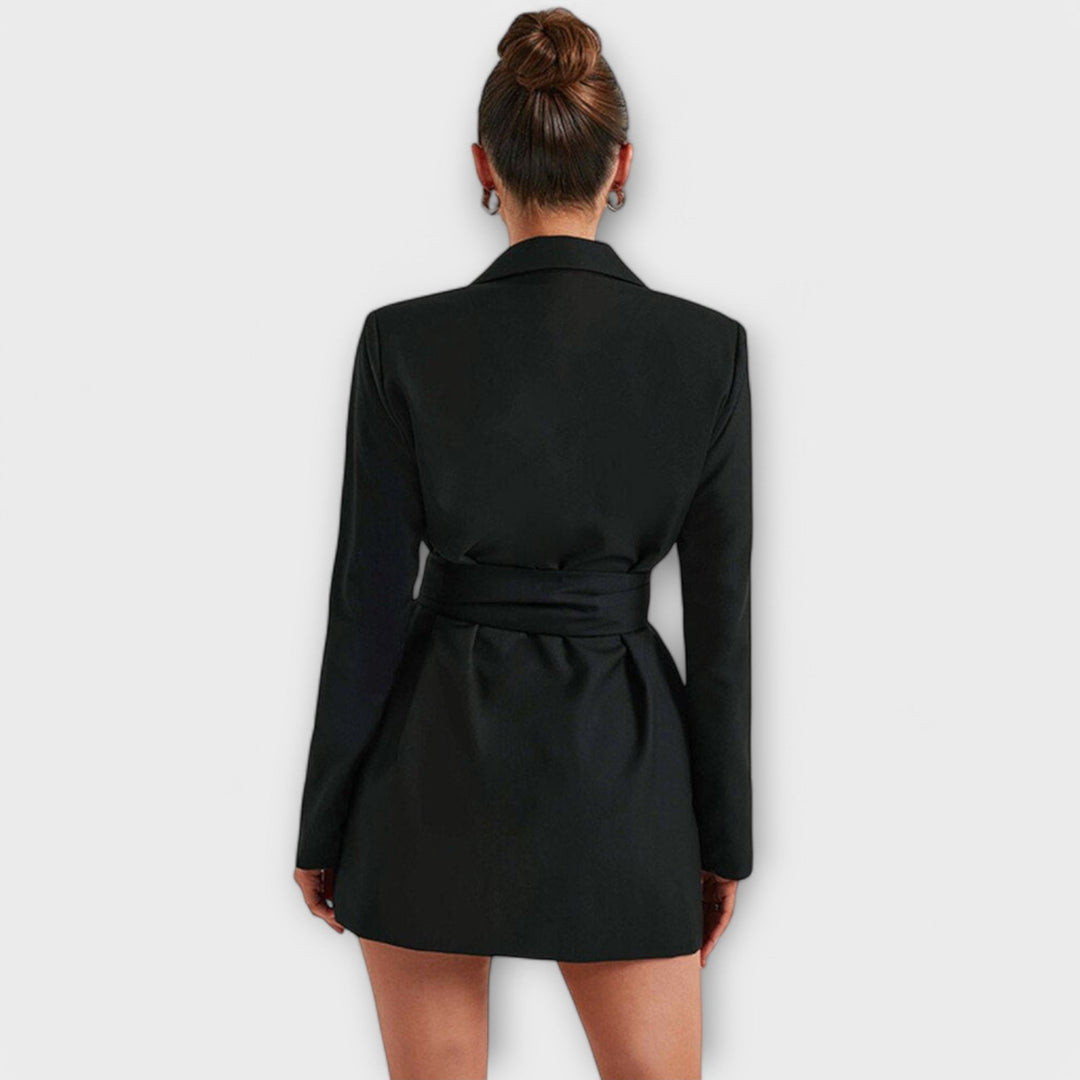Nika – Elegantna Haljina s Pojasom