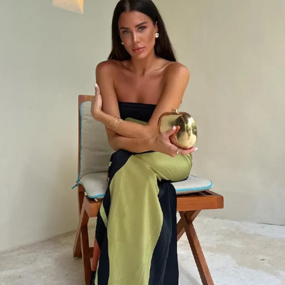 Paula - Elegantna Haljina s Izrezom