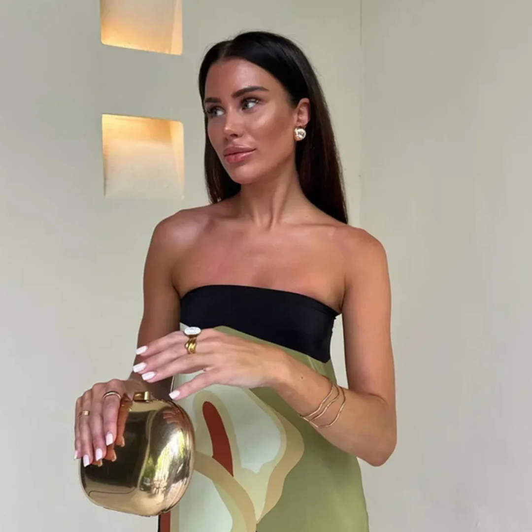 Paula - Elegantna Haljina s Izrezom