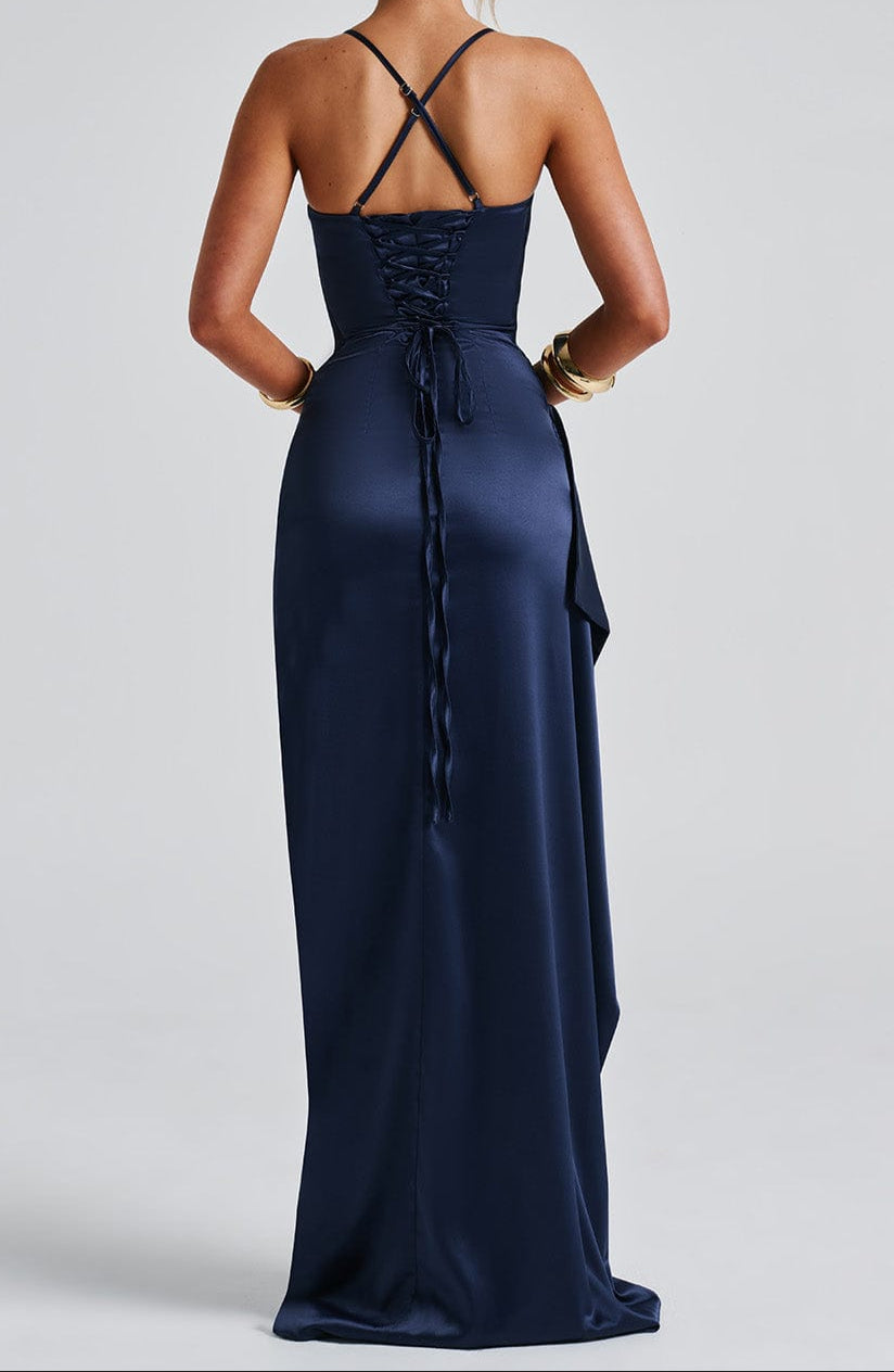 Larisa – Elegantna Maxi Haljina s Prorezom