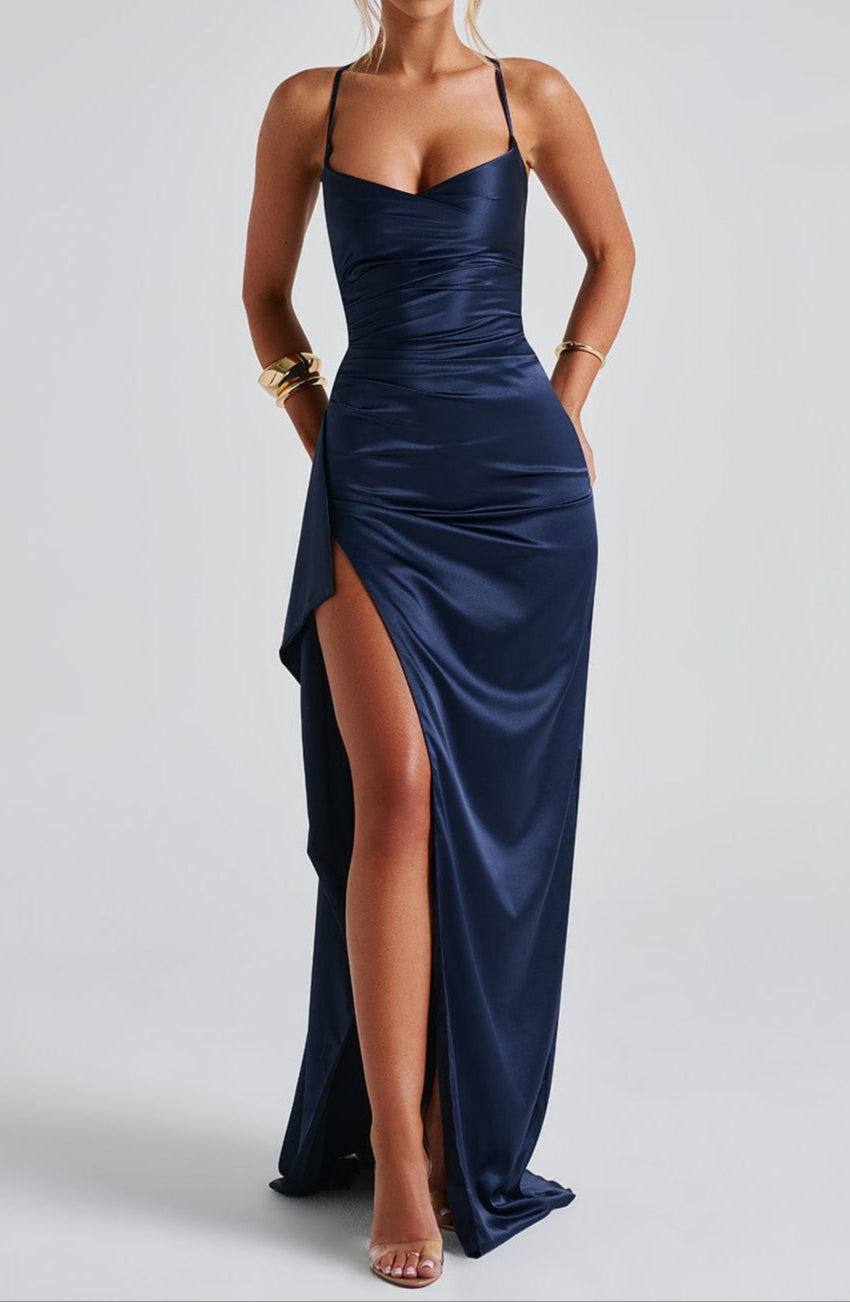 Larisa – Elegantna Maxi Haljina s Prorezom
