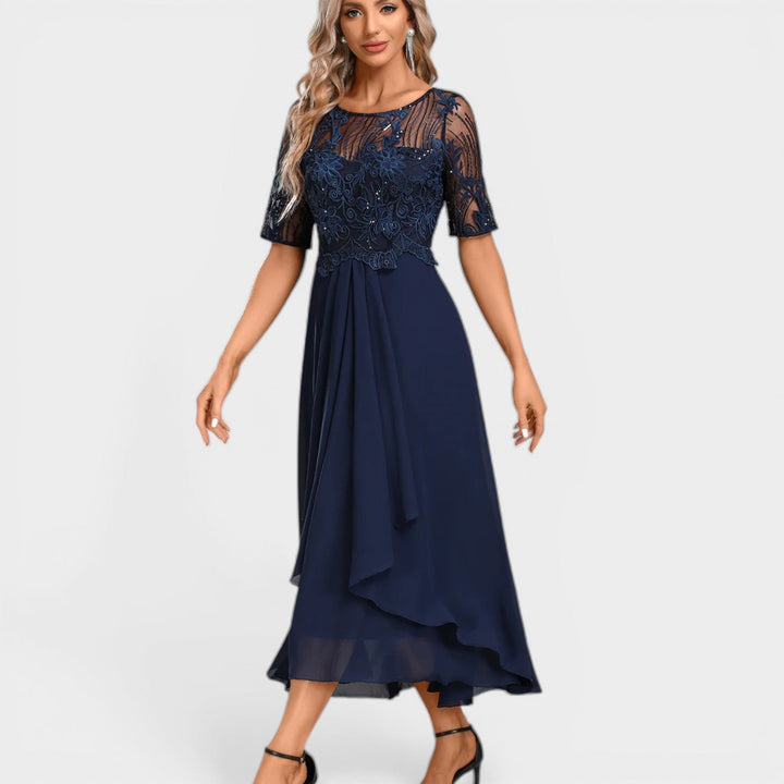 Adriana – Elegantna Čipkasta Midi Haljina